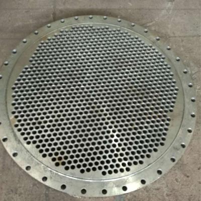 stainless-steel-clad-steel-tube-sheet