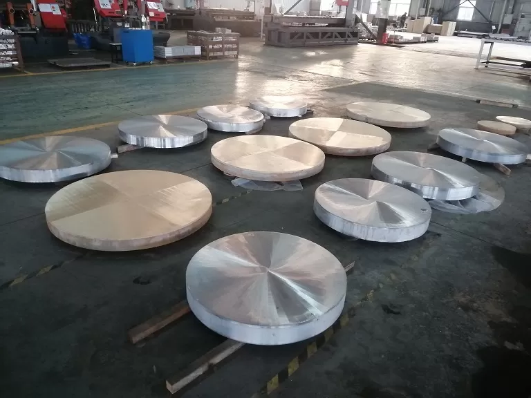 Clad Tube Sheets for Pressure Vessels & Petrochemical Plants