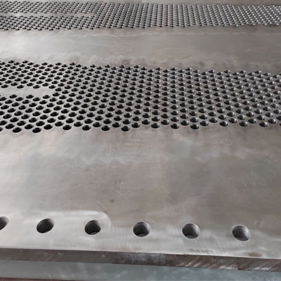titanium-clad--steel-tube-sheet